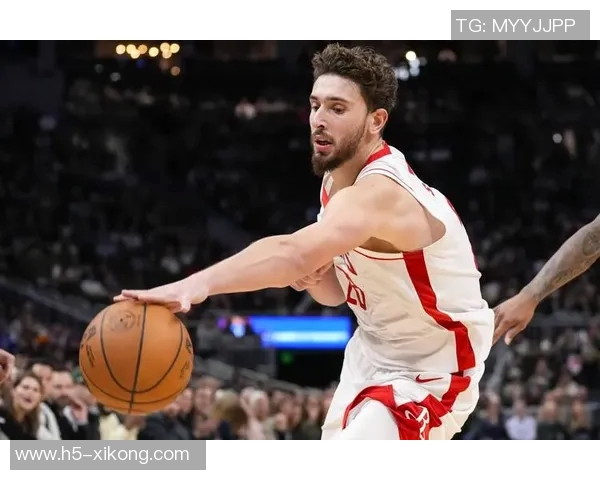 乌度卡称卡佩拉可胜任传统中锋角色与申京联手打造双塔阵容