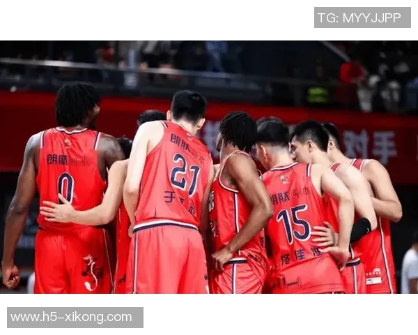 刘颜诚表现出色5投2中贡献5分3篮板1助攻助力球队胜利