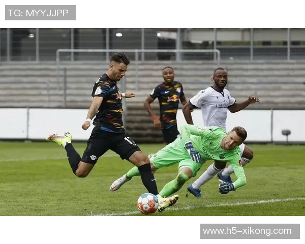 国米瞄准莱切20岁中卫加布里埃尔英超德甲球队同样表示关注