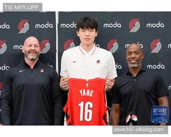 开拓者球迷热议杨瀚森下放决定期待他归来后成小约基奇