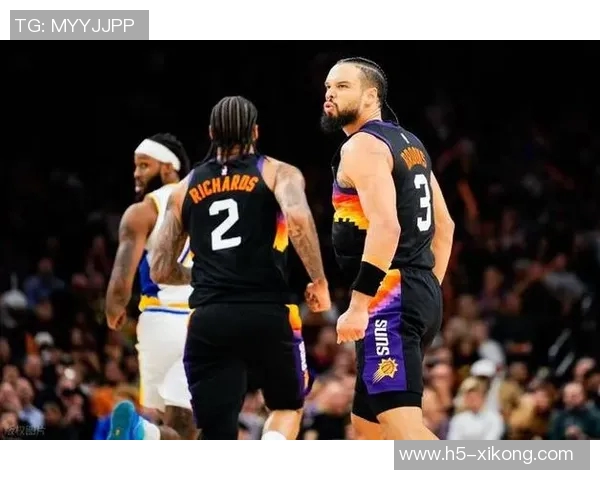 狄龙称赞布克进攻更具侵略性并找到创造罚球机会的有效方法