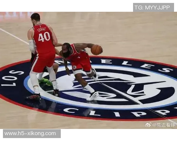 太阳全场狂抢19次断球创联盟本赛季单场新纪录展现防守实力 太阳全场狂抢19次断球创联盟本赛季单场新纪录展现防守实力