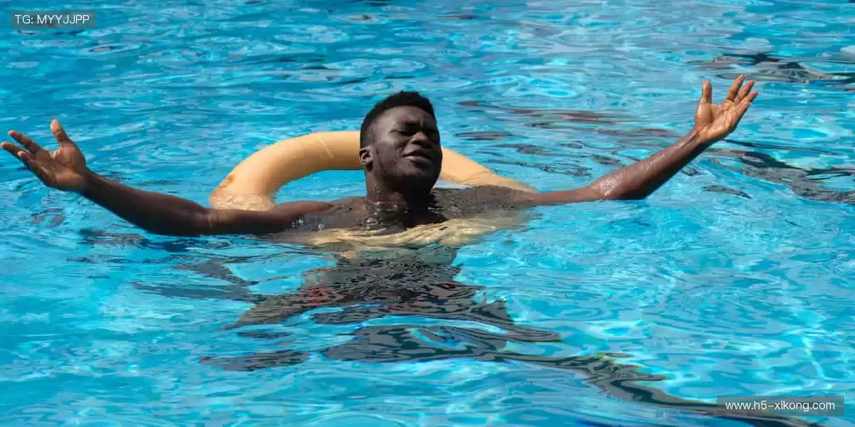 🎮装备即战力,周边藏热爱!让你的热爱从赛场延伸到生活!